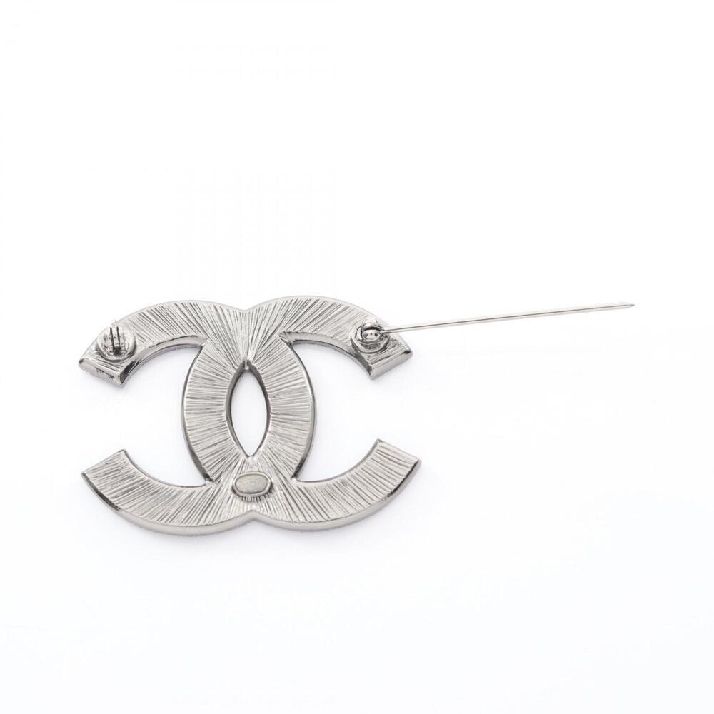 CHANEL Black Logo Brooch - Picture 2 of 5